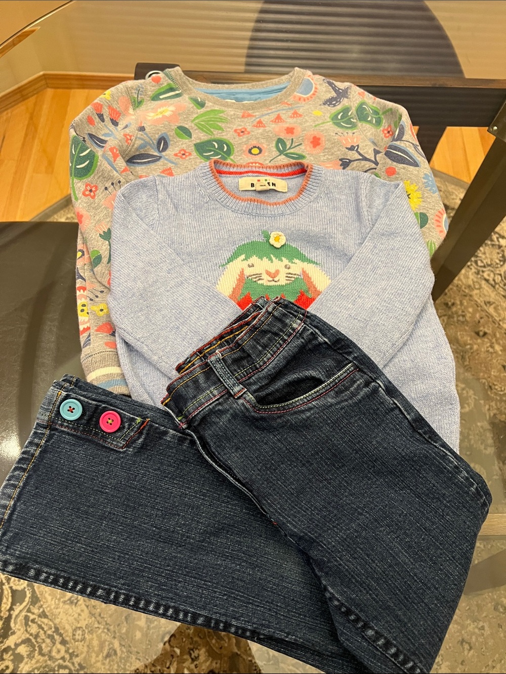 A bundle of fall items. Size 5-7. GUC